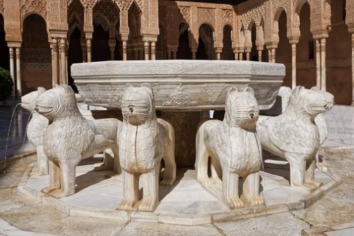 lion fountain